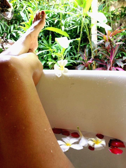 Barefoot Luxe by Chami Jotisalikorn, model Chami Jotisalikorn, best luxury travel wellness blog