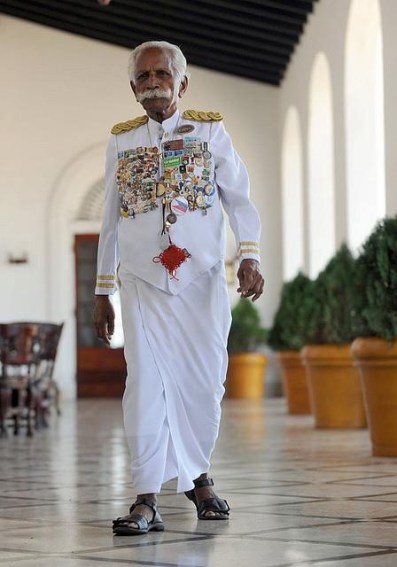 Galle Face hotel Sri Lanka doorman, www.barefootluxe.wordpress.com