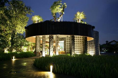 Sentosa Seminyak Bali, www.barefootluxe.wordpress.com