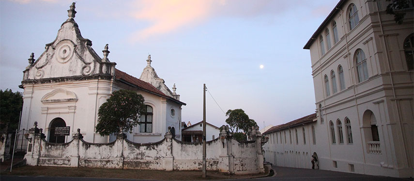 Galle church, www.barefootluxe.wordpress.com