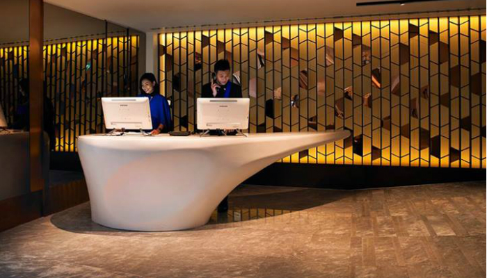 Naumi Singapore cool design boutique hotel Asia, www.barefootluxe.wordpress.com