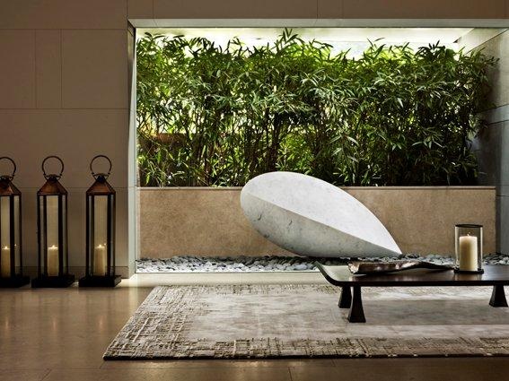 Upper House Hong Kong cool design boutique hotels Asia www.barefootluxe.wordpress.com