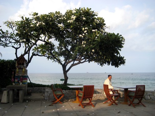 Coffee and cigarette break at Chiva Som