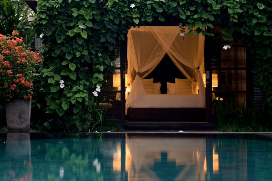 Sentosa Seminyak villa Bali, www.BarefootLuxe.net