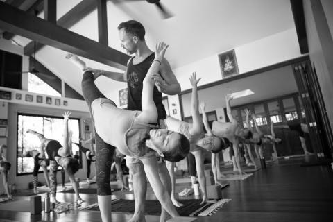 centered-yoga-teacher-training-yoga-alliance-200-hrs-at-samahita-retreat-koh-samui-photos-244773[1]