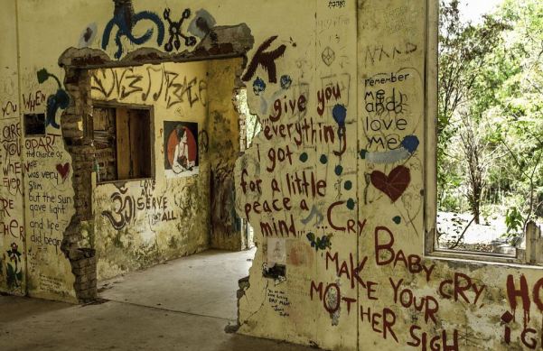 beatles ashram Rishikesh India, www.barefootluxe.wordpress.com