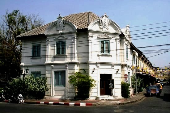 The Asadang B&B Bangkok, boutique historic hotel, www.BarefootLuxe.net