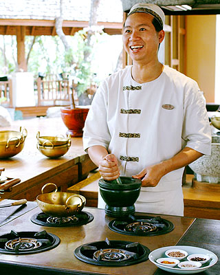 Four Seasons Chiang Mai Thailand cooking school, luxury 5 star Thai cooking school Chiang Mai, Thai cooking class Chiang Mai luxury, www.BarefootLuxe.net