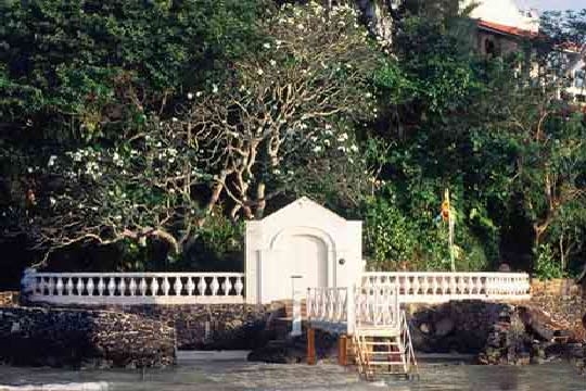 Taprobane private island Sri Lanka, luxury travel Sri Lanka, colonial hotels Asia Sri Lanka, www.BarefootLuxe.net