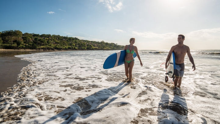 surfing-at-jimbaran-beach