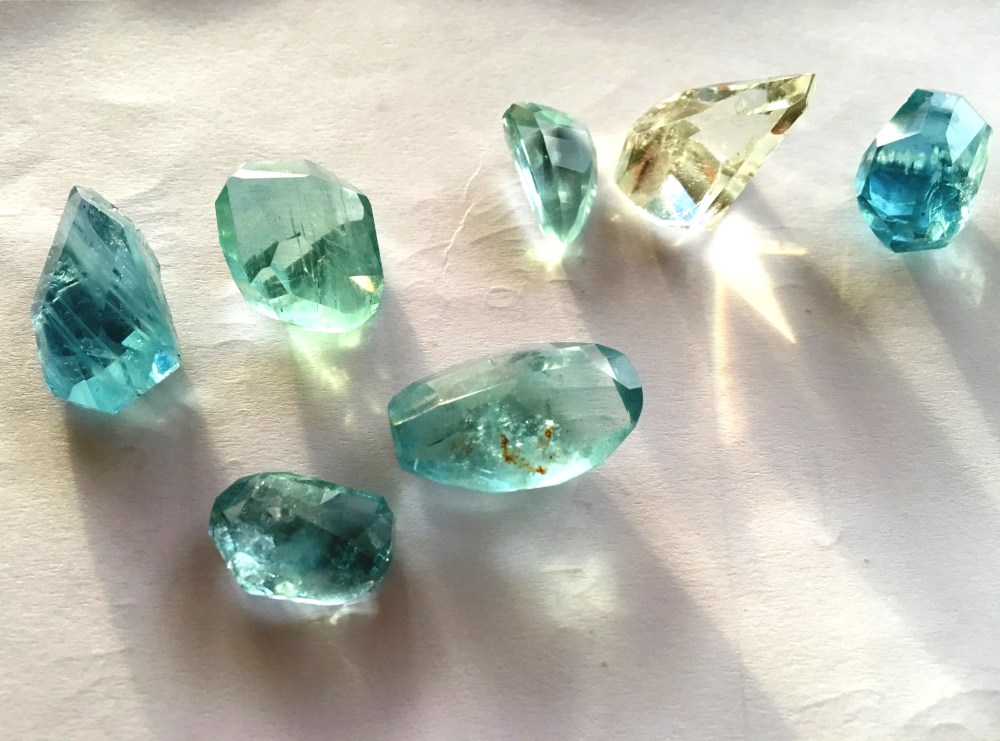 natural raw gemstone jewelery by Yang Riches Jewellery, luxury jewelry, www.BarefootLuxe.net