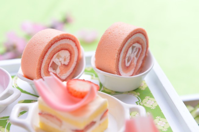 Sakura blossom afternoon tea set, Okura Prestige Bangkok hotel, best luxury hotel Bangkok, www.BarefootLuxe.net