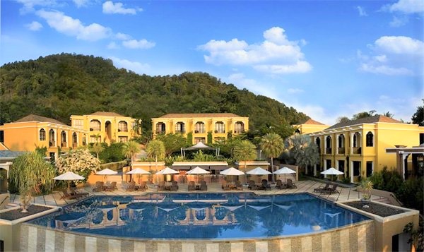 Absolute Sanctuary Koh Samui, best wellness yoga detox fitness retreat Thailand, www.BarefootLuxe.net